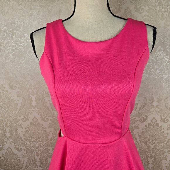 Belongsci Size Small Bright Pink Fit & Flare Dress Sleeveless Cutouts at Waist - Picture 2 of 12